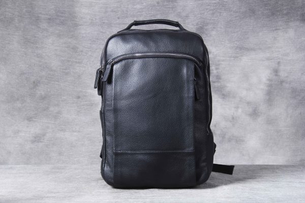 Kožený batoh s elegantným vzhľadom HERB