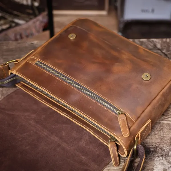 Kožená taška crossbody FROLO - Image 6